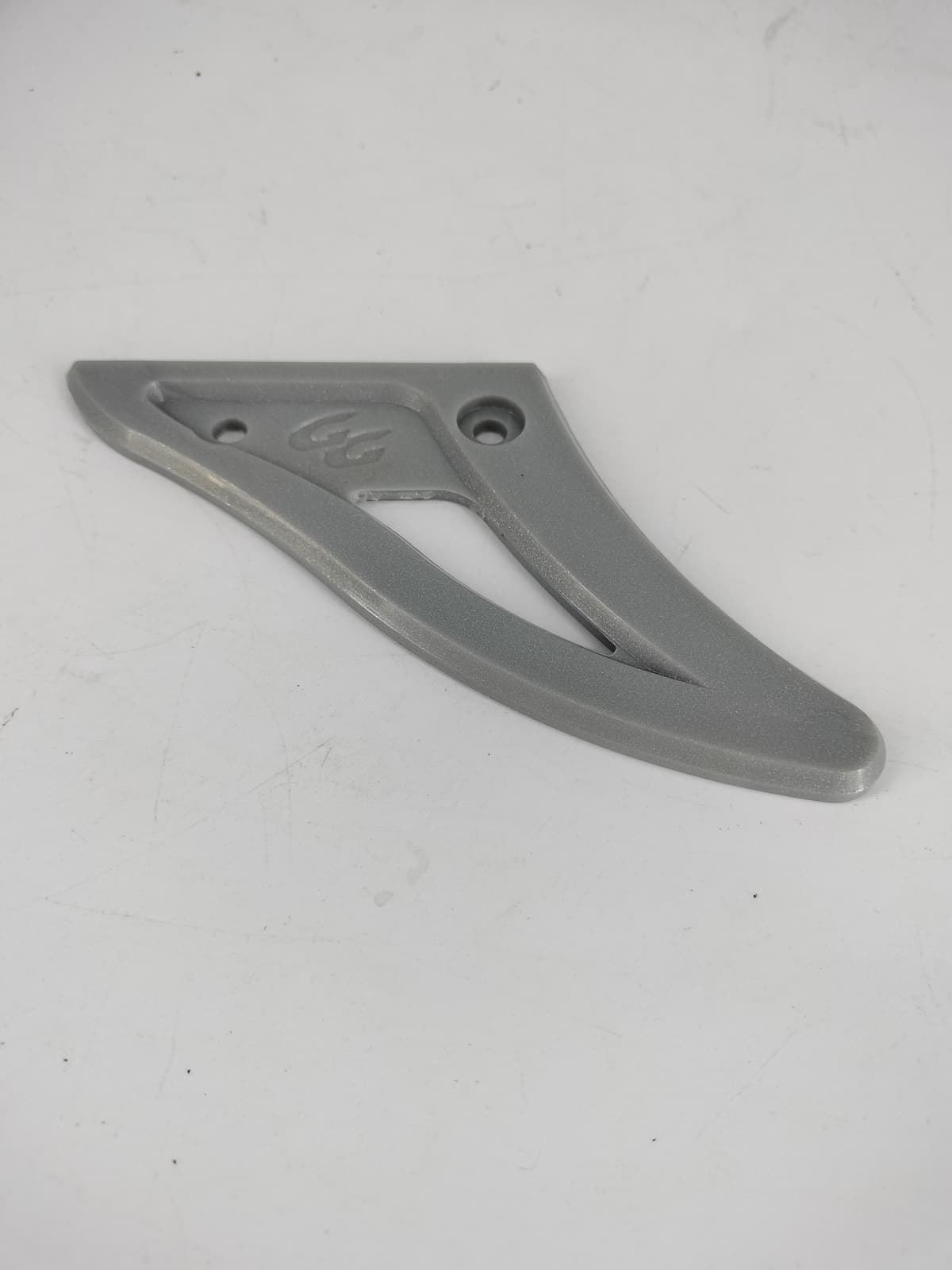 Tapa protector piñón trasero original Gasgas Pro color gris - Imagen 2