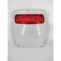 Tapa trasera central Piaggio X9 125 con piloto trasero (Ocasión) - Imagen 1