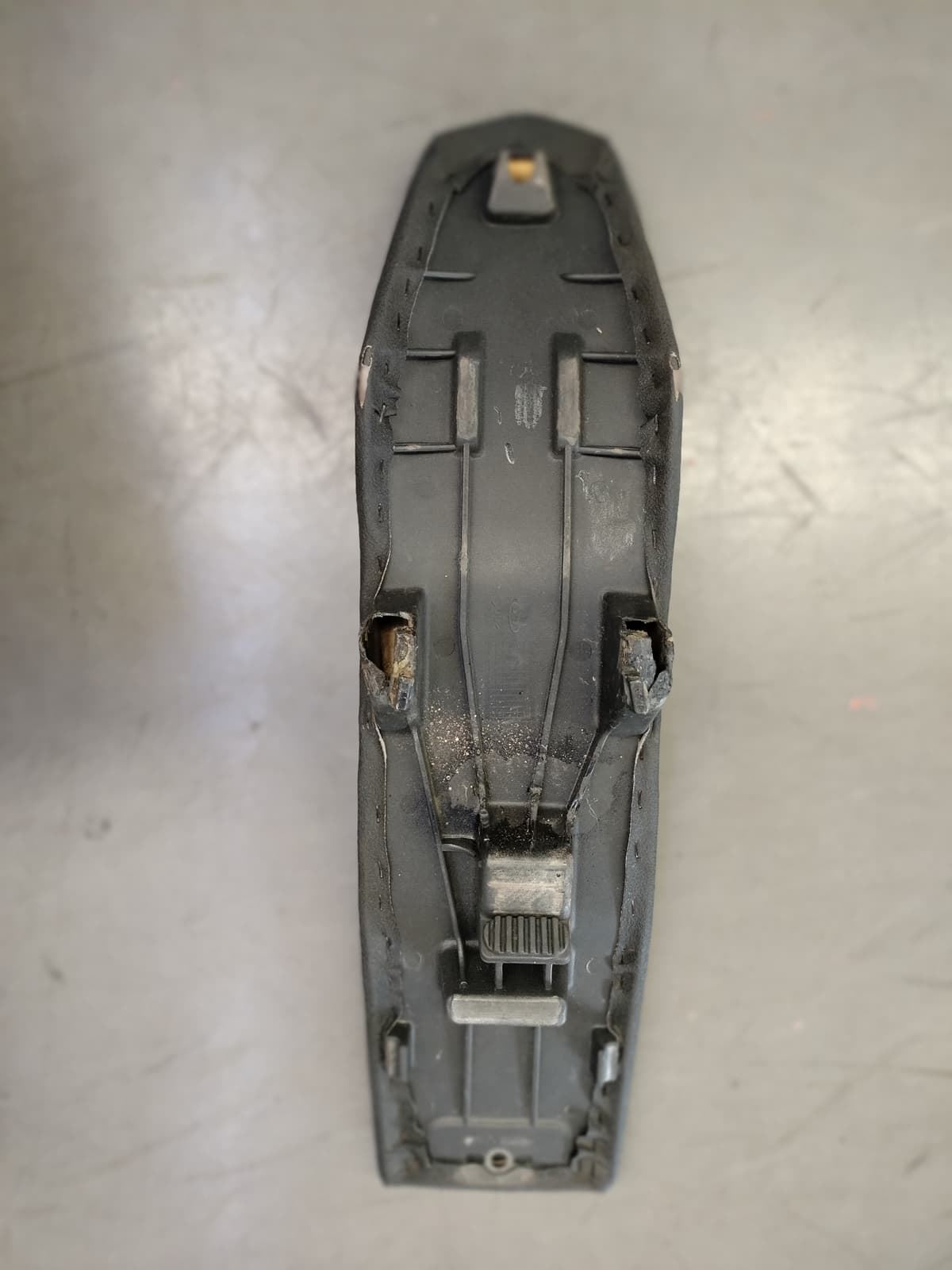 Tapas, caratula de faro y asiento SWM RS 300 R (OCASION) - Imagen 9