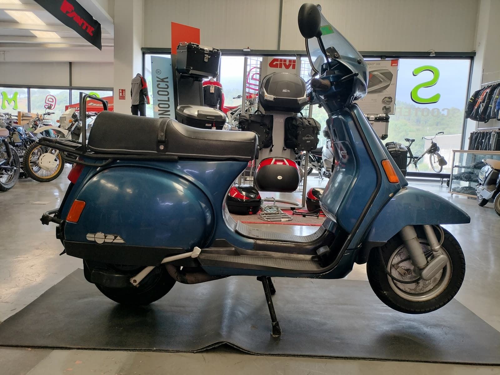 Vespa Cosa 200 - Imagen 1