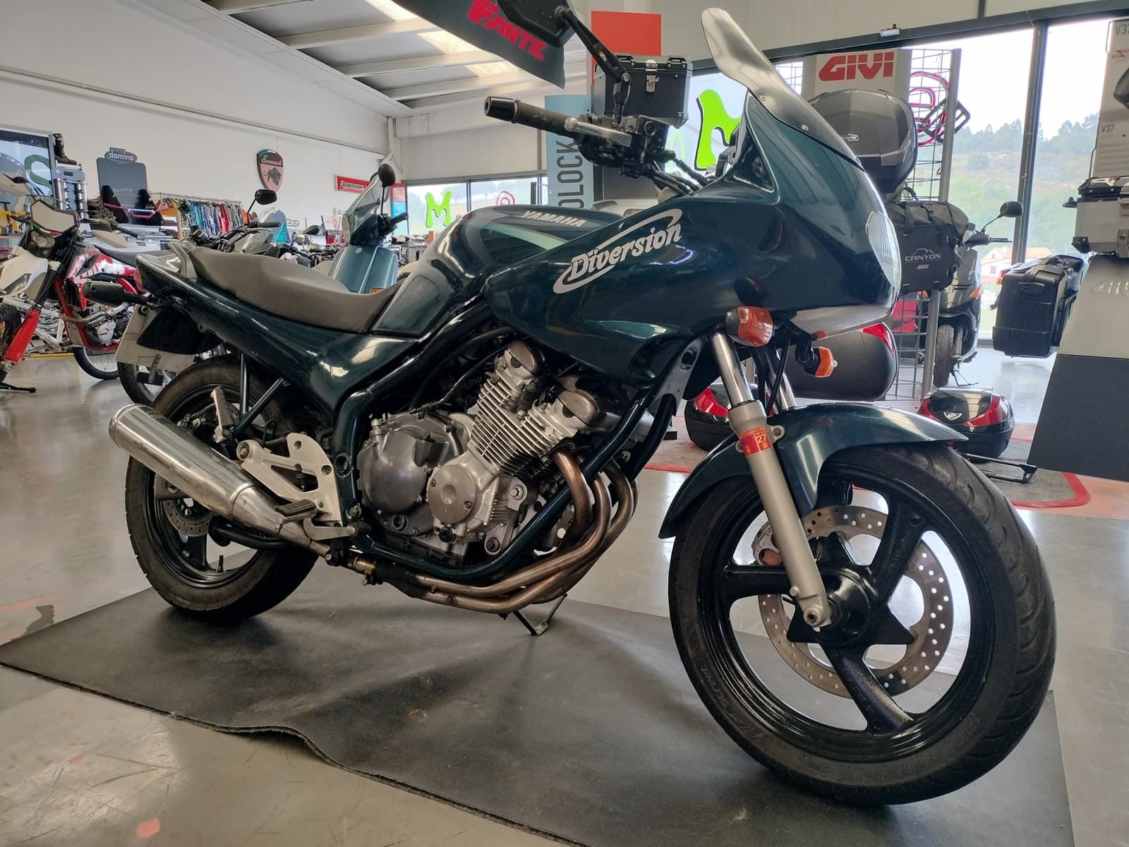 Yamaha Diversion 600 - Imagen 3